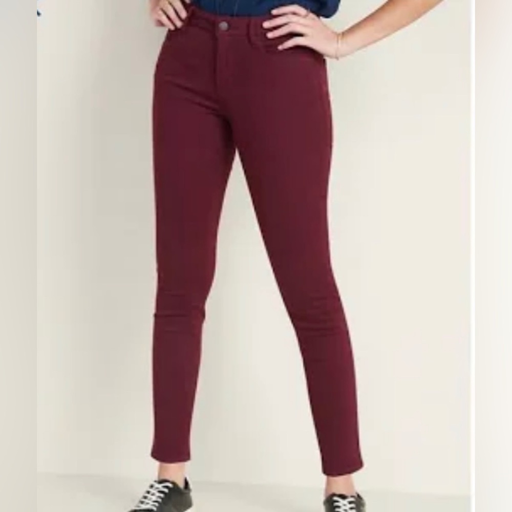 OLD NAVY : ROCKSTAR
MID-RISE/ TAILLE MI BASSE